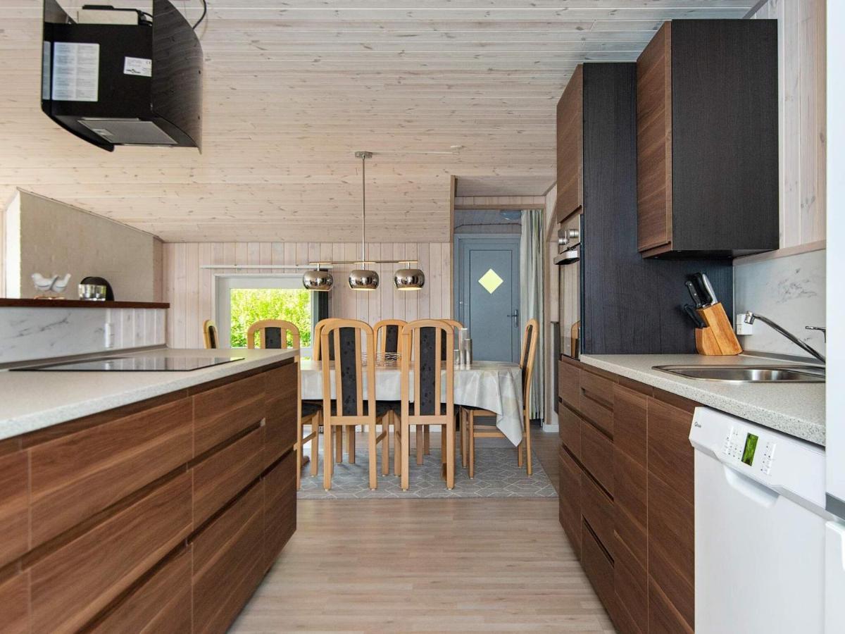 8 Person Holiday Home In Hejls Ngoại thất bức ảnh